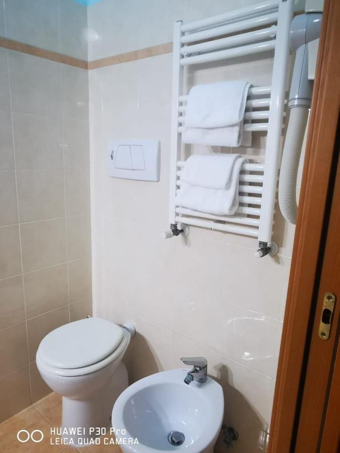Porto Recanati Zimmer ภายนอก รูปภาพ